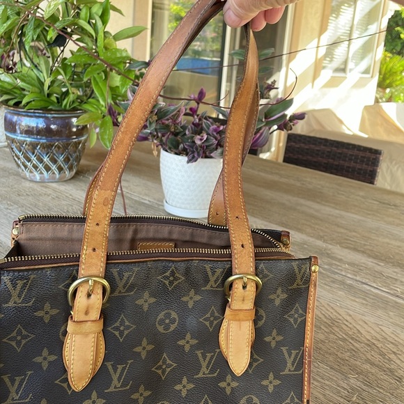 Louis Vuitton Popincourt Bag - Picture 3 of 11